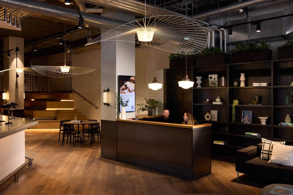 Internal space for Fora