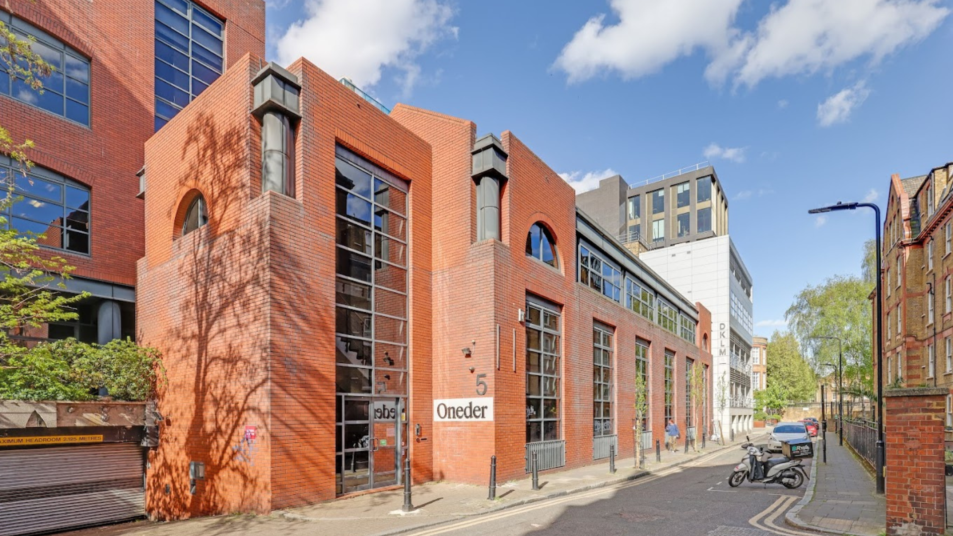 exterior office space of oneder office