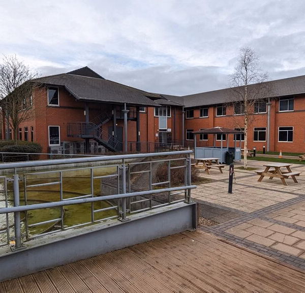 Modern low level campus style office space in Wolverhampton